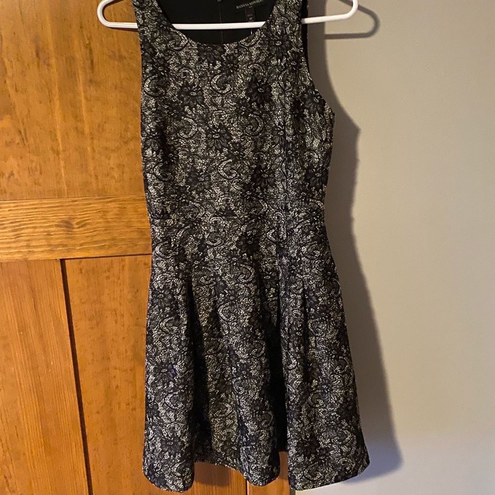 Banana Republic, size 4, black and tan